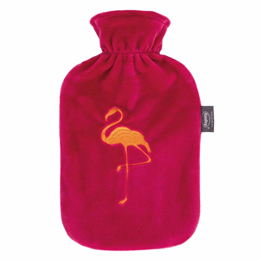 Fashy värmeflaska flamingo med rött fodral och broderad flamingo i orange färg